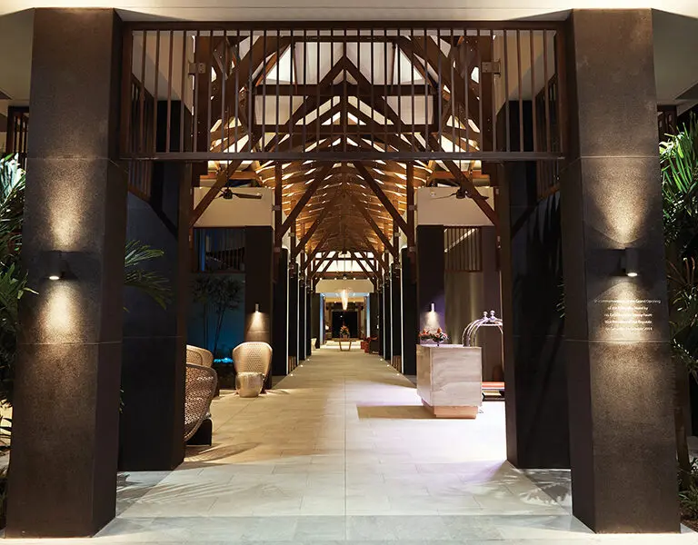 masonstravel_edenbleuhotel_entrance-of-hotel