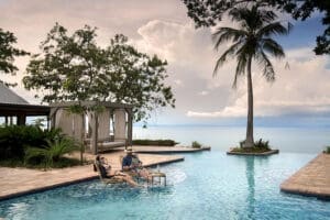 Felicidad junto a la piscina en Zimbabue | Bumi Hills