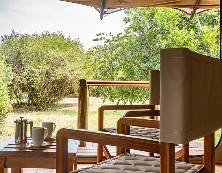 Savour an aromatic brew while overlooking the wilderness. 