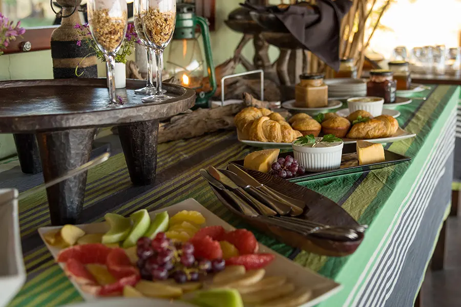 campamento-hwange-desayuno