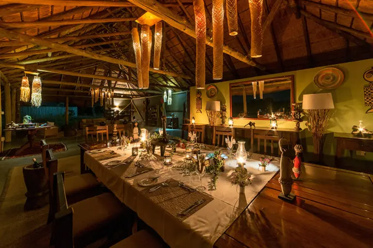 camp-hwange-dinner