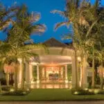 Entrance to Hemingways Nairobi.