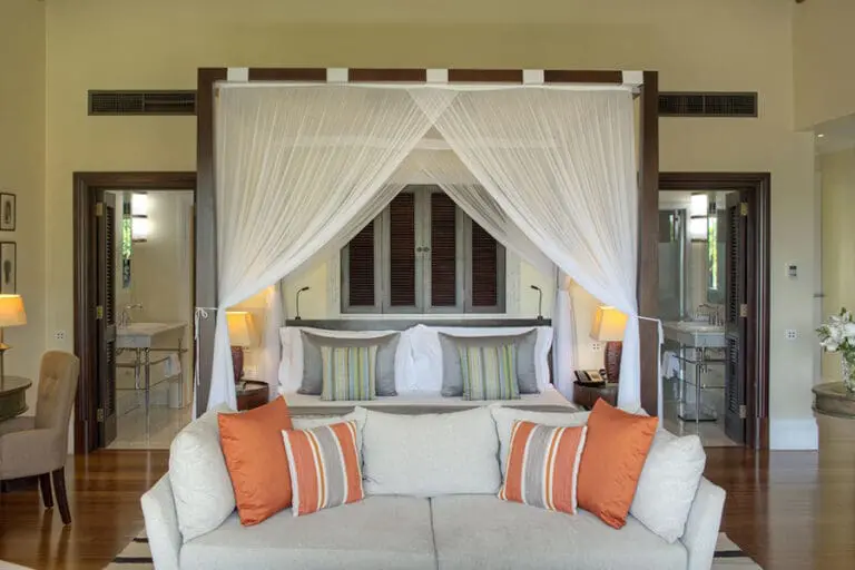 hemmingways-nairobi-deluxe_suite_room_view