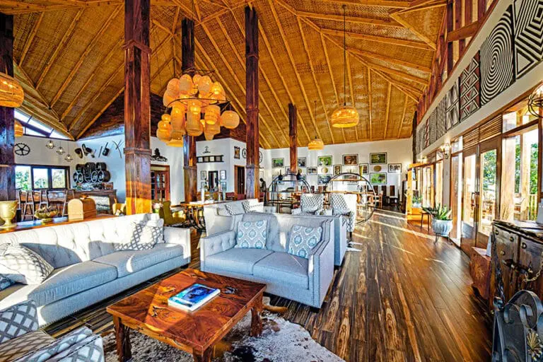 Spacious lounge and dining area
