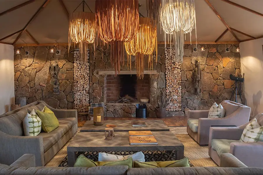 sayari-main-lounge-area-5