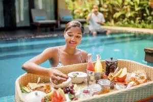 Treat yourself to a floating breakfast.