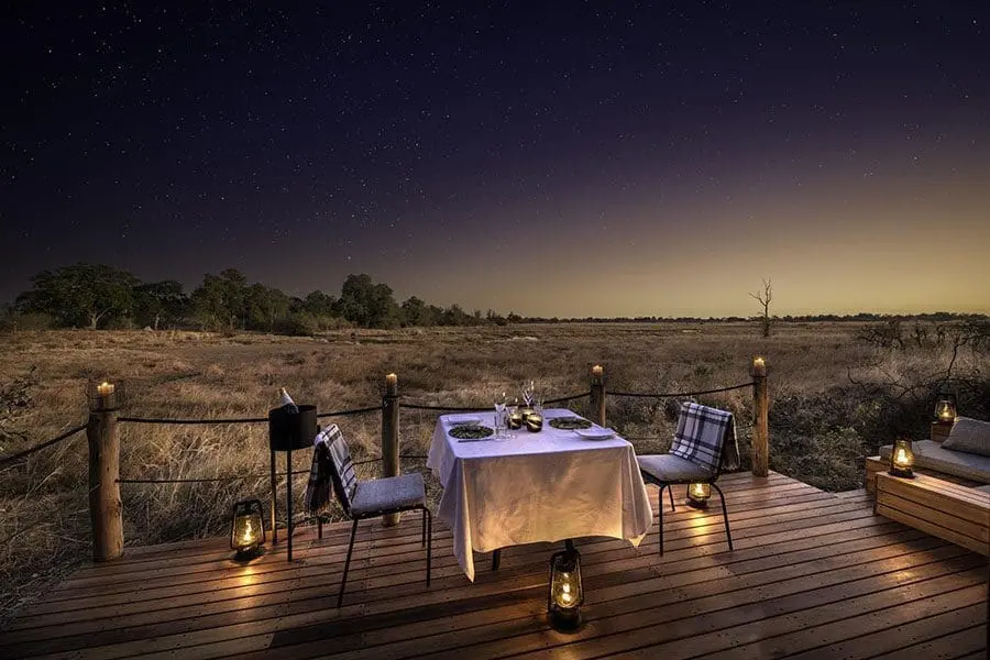 Outdoor dining. 