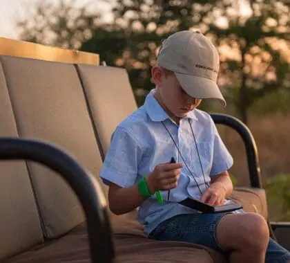Niños de safari. 