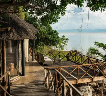 blue-zebra-island-lodge-exec-chalet-banner