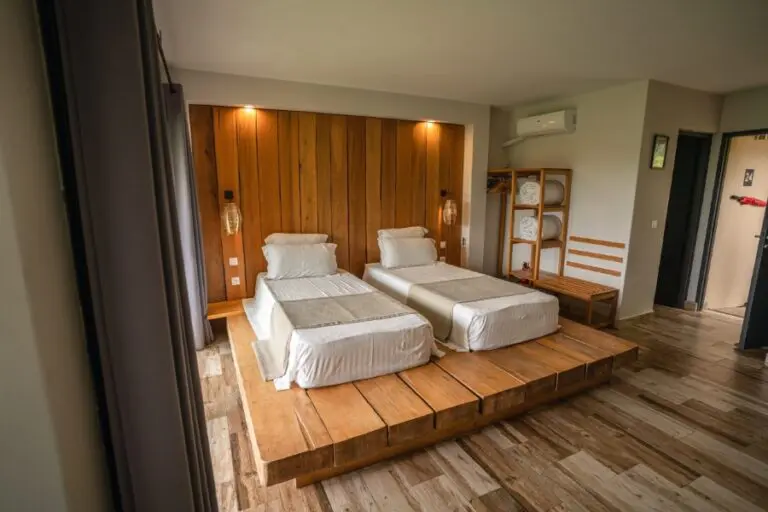 Warm wood and bright windows | Mantadia Lodge