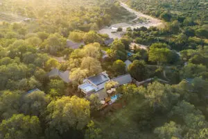 Kamara House se encuentra en una reserva rica en animales que forma parte del Gran Kruger.