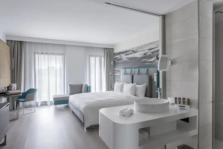 https://all.accor.com/B0Z1