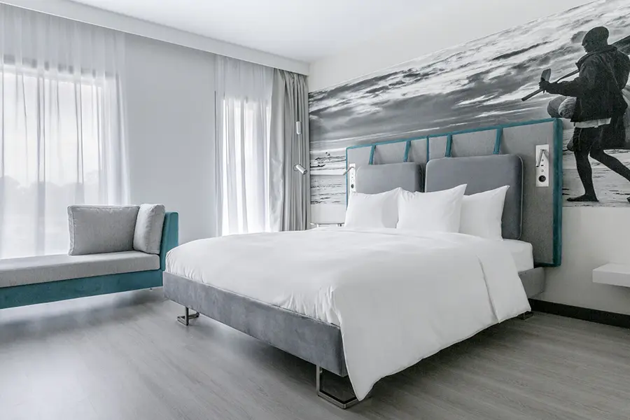https://all.accor.com/B0Z1