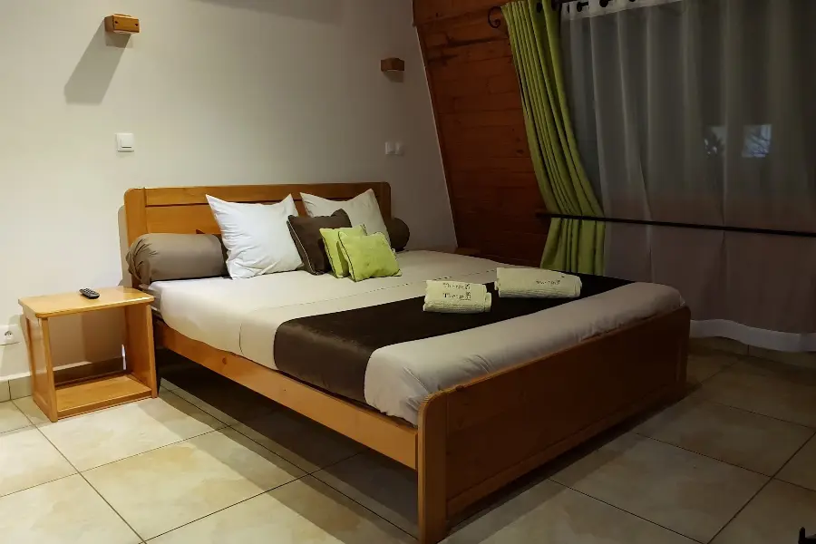 hotel-thermal-ranomafana-resize-2