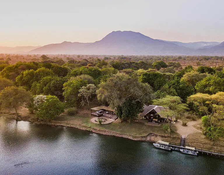 Chiawa Camp, ideally positioned on the banks of the Zambezi. 