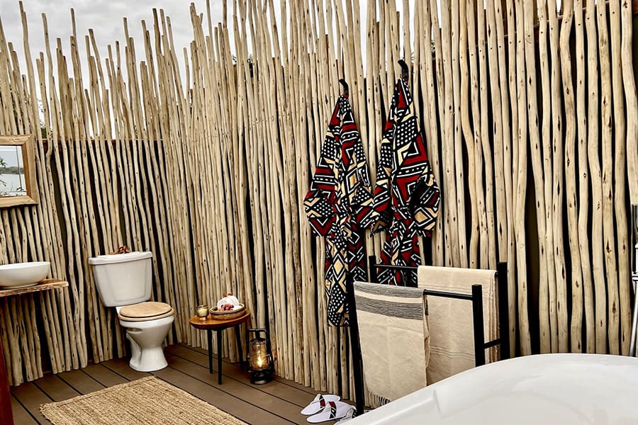 chiawa-campamento-estrella-cama-baño