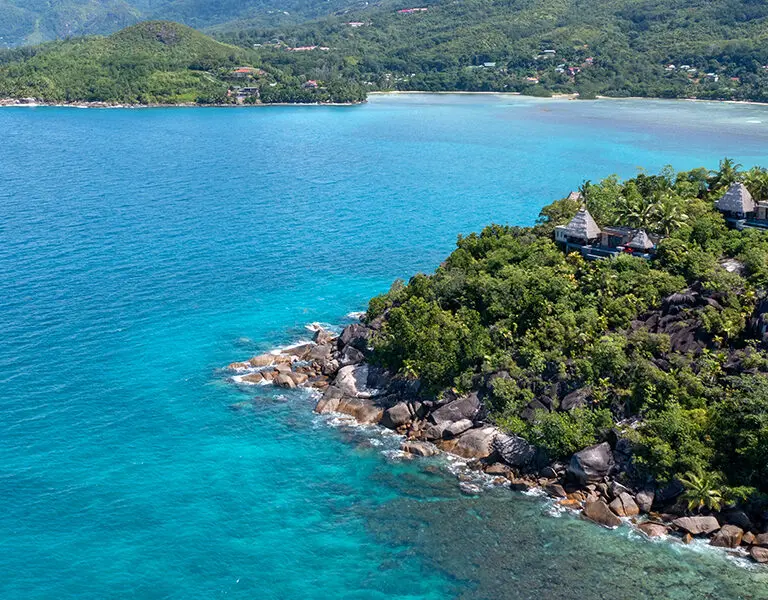 Villas are all set right along the ocean edge. 