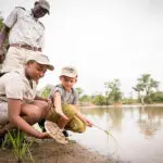 Los niños pueden participar en el programa Junior Ranger | Kambaku Safari Lodge