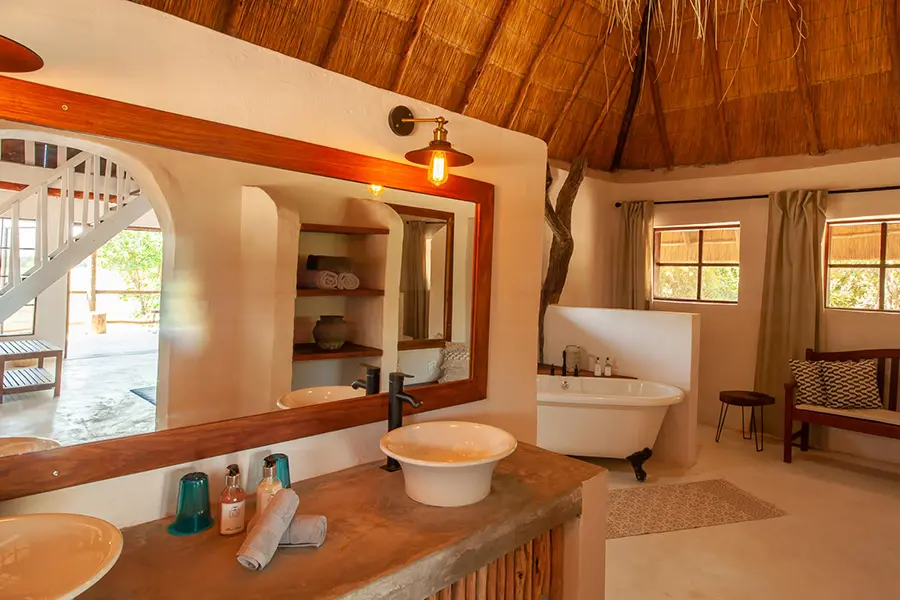 krl_luxury_suite_bathroom_1-2