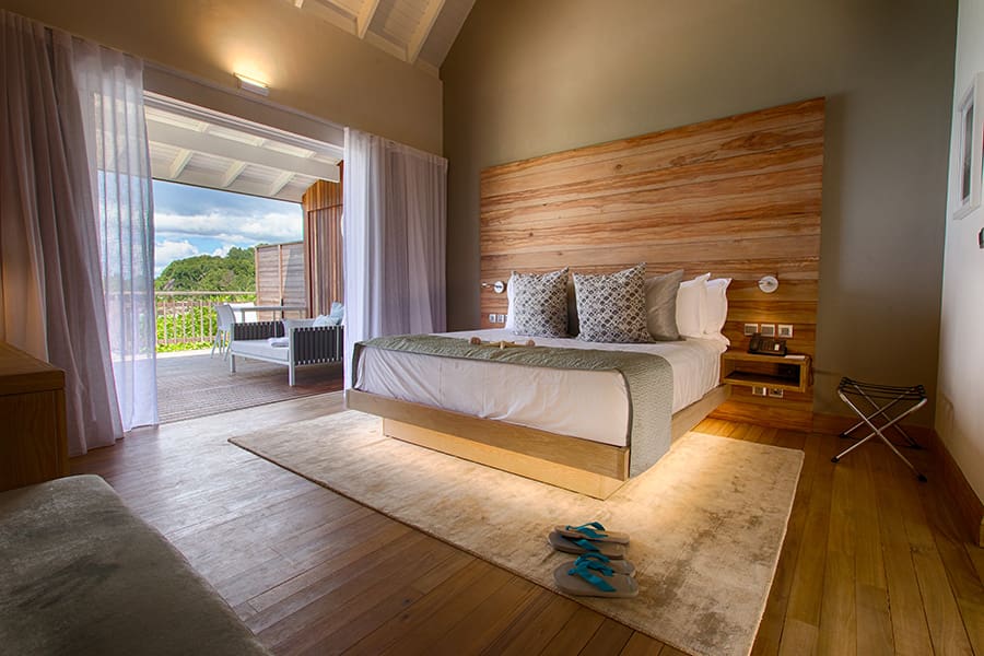 carana-beach-hotel_bedroom2