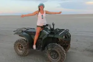 Quad-Biking in den Makgadigadi-Salzpfannen.
