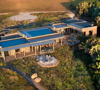 Área principal do GweGwe Beach Lodge. 