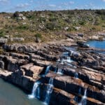 Visita a las cataratas Mkambati en vehículo o barco. 