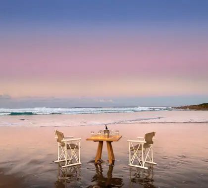 Atardeceres de verano en la playa | GweGwe Beach Lodge
