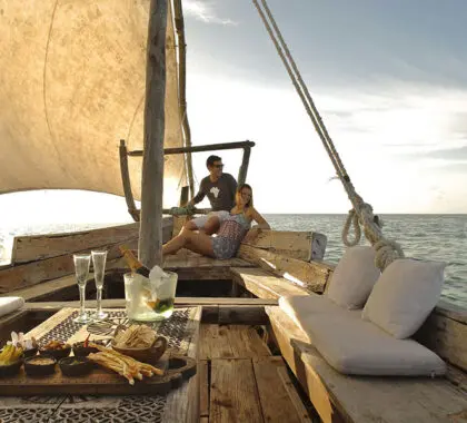 Un crucero romántico en la isla de Mnemba. 
