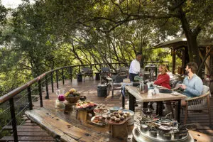 Enjoy superb dining settings. 