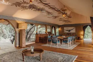 Spend leisure hours in the lounge. 