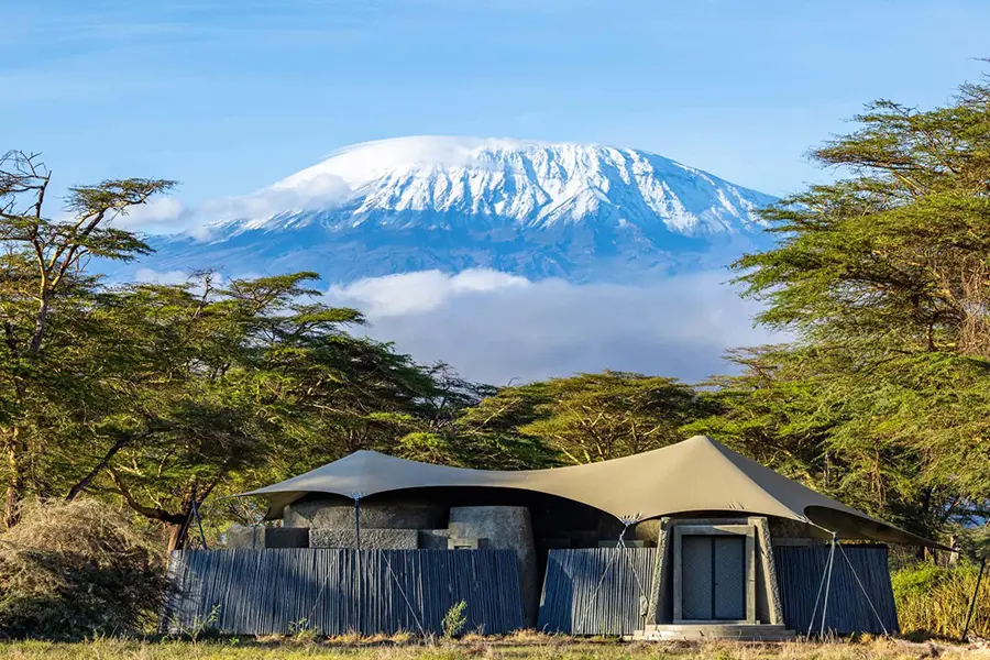angama_amboseli_photographed_by_sammy_njoroge__guest_suite_front_exterior_2