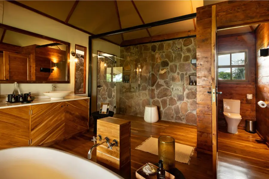 Enjoy a cleansing experience under rain shower or soaked in the bath. 