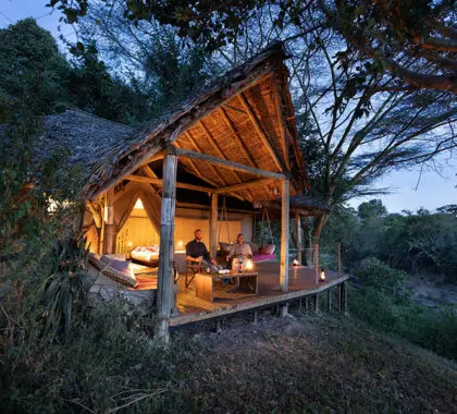 Tienda con vistas al río en Basecamp Masai Mara.