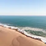 El océano se encuentra con el desierto | Shipwreck Lodge