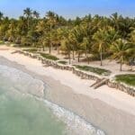 Termine su safari en las inmaculadas playas de arena fina de Baraza Resort & Spa. 
