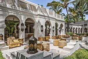La terraza del bar del Baraza Resort & Spa. 
