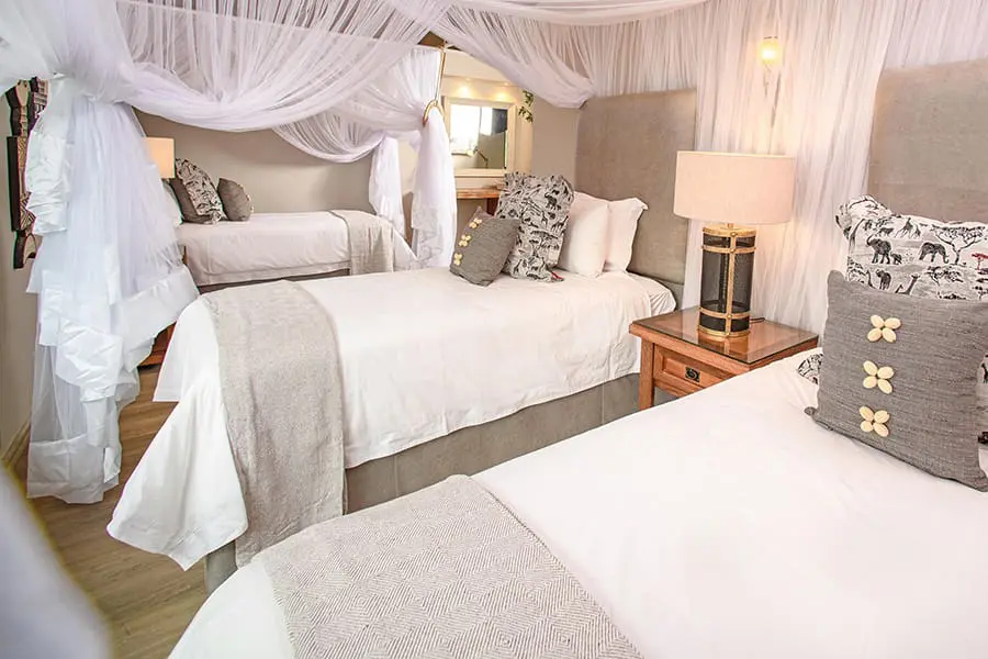 karongwe-river-lodge-family-suite-single_beds_for_luxury_family_suites_-_2020_
