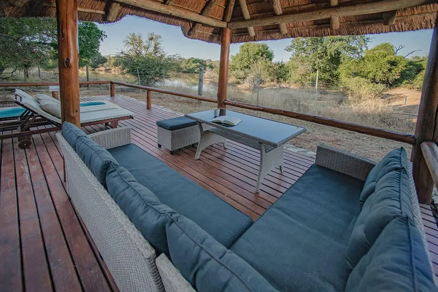 karongwe-river-lodge-presidential_suite_deck