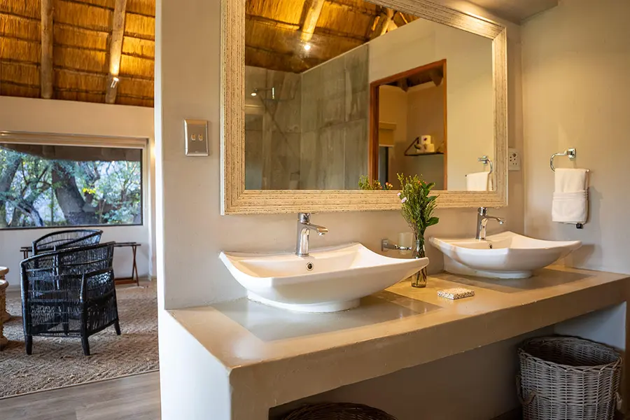 karongwe-river-safari-lodge-luxury-128