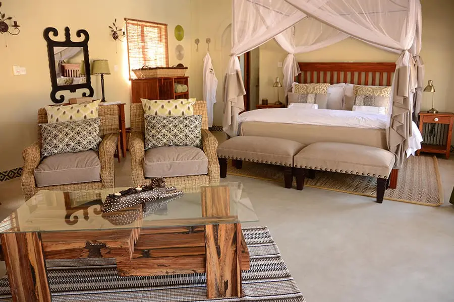 camelthorn-lodge-hwange-forest-villa-2