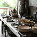 El lodge ofrece deliciosas comidas tipo bufé.