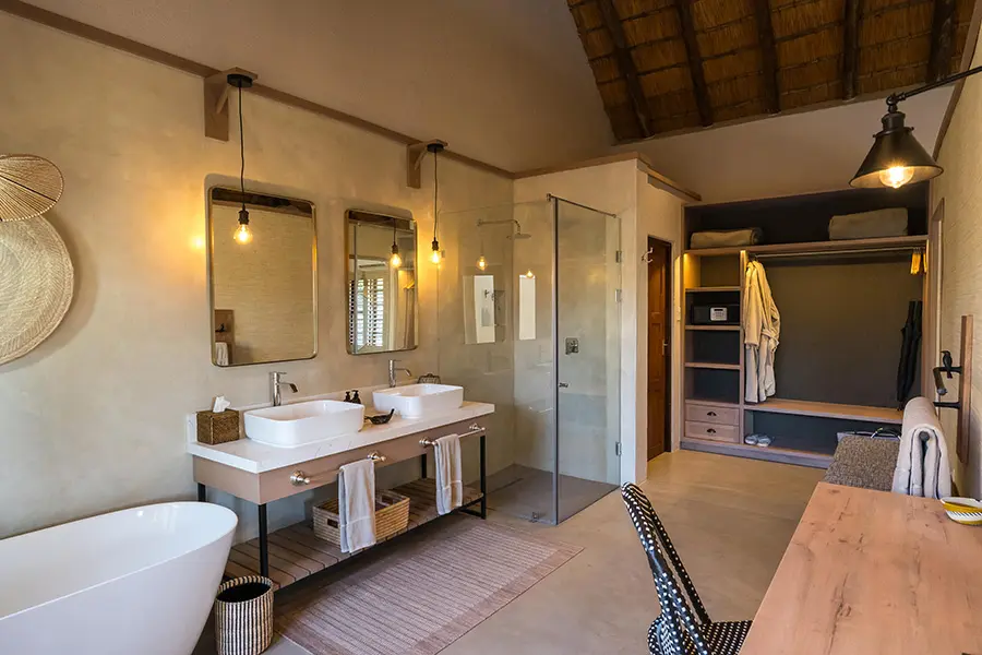 inyati-game-lodge-sabi-sands-bathroom