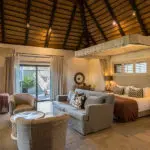 Interior del chalet de lujo.