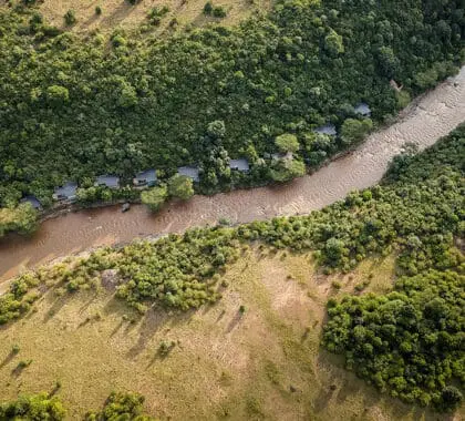 Schutzgebiet Olonana an den Ufern des Mara-Flusses.