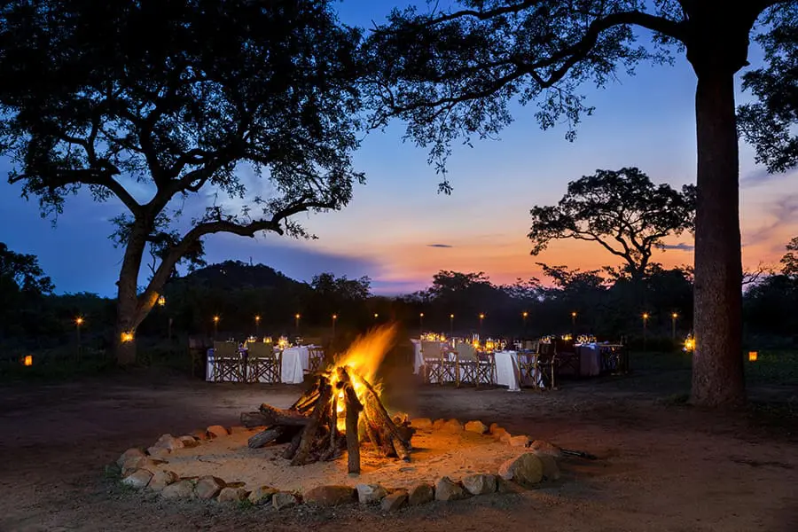 ulusaba_bush_dinner