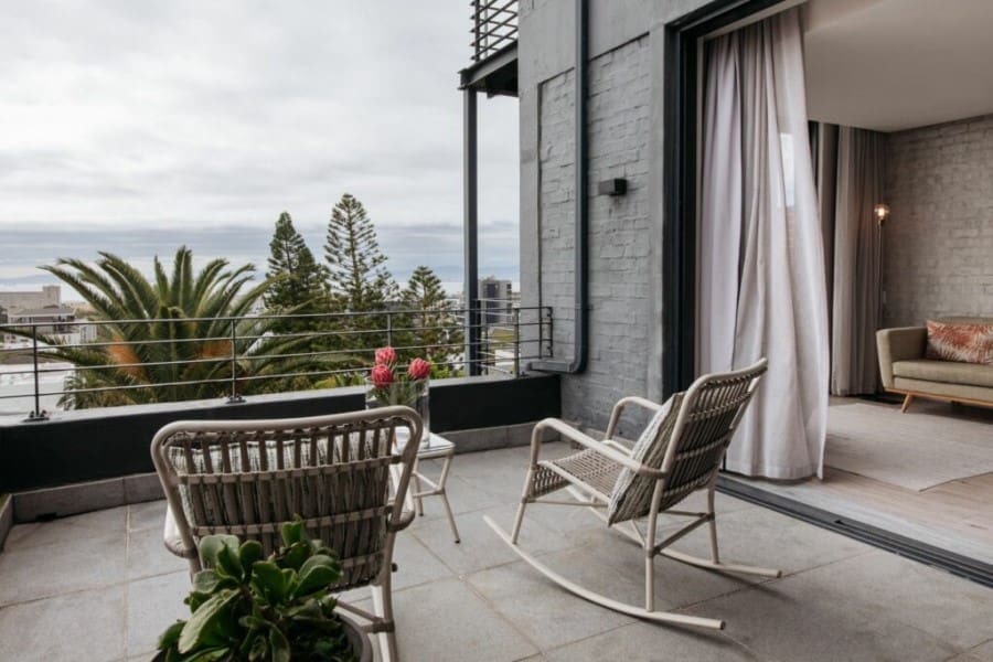 Enjoy marvellous views of the ocean.