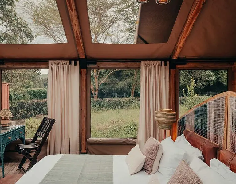 Views from the tents are enhanced by a mesh ceiling and sides with a retractable weatherproof roof. 