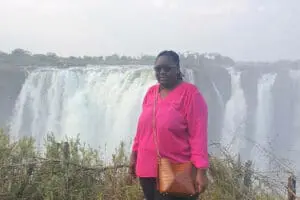 Descobrir as majestosas Cataratas Vitória.