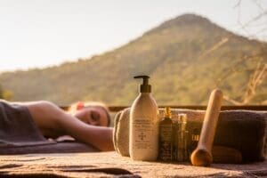 Indulge in an aromatic massage, delivered by exepert therapists using locally sourced and natural ingredients.